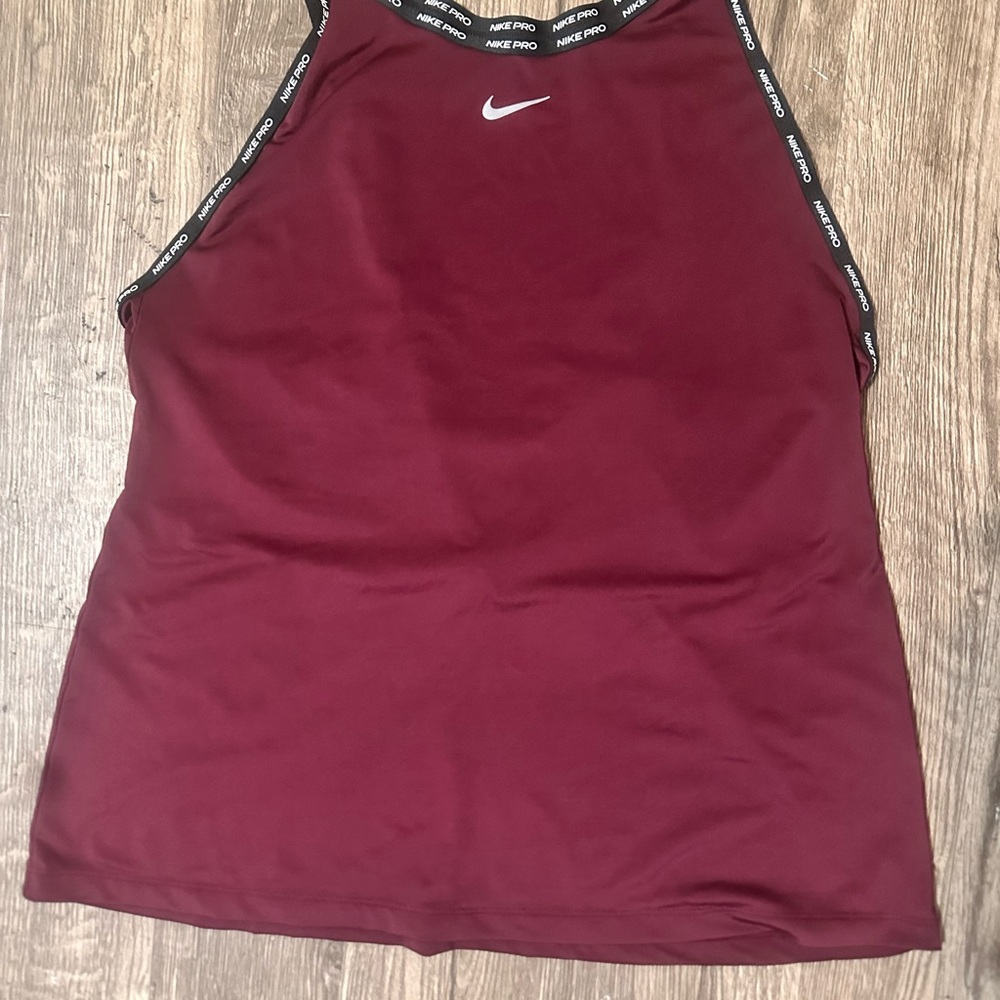 Nike Women's Maroon Tank Top‎
